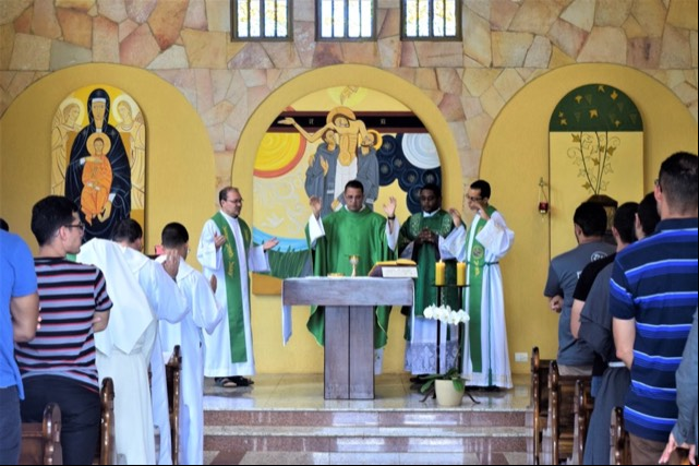Santa Missa  em ação de graças ao aniversário natalício do Frei Luís Felipe Marques (OFMConv.)